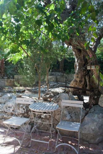 Hostal Agathes Traditional Houses