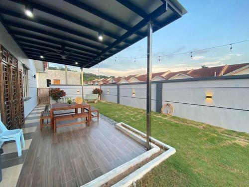?timber Homestay?mount Austin Johor Bahru