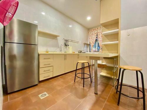 ?timber Homestay?mount Austin Johor Bahru