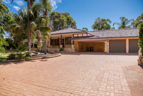 Tranquility In Mandurah With A Pool