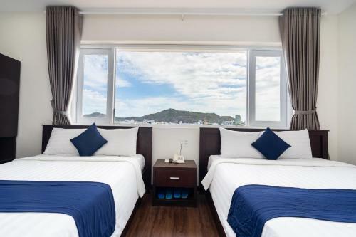 Joi Central Hotel