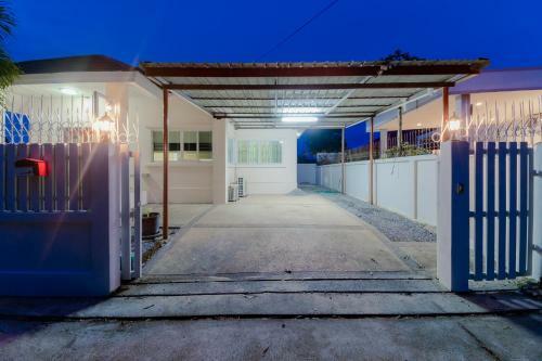 ?????? ??????? ?????? ????????? Delight Party Hua-hin Pool Villa