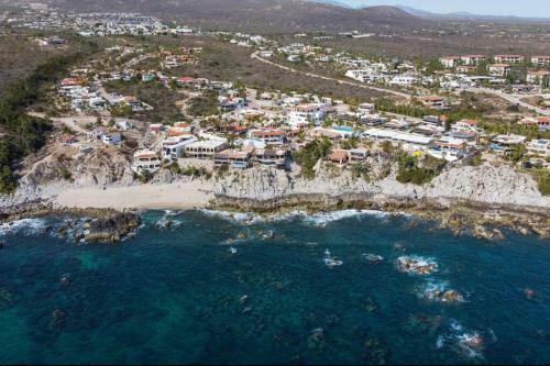 Stunning Ocean Views-private Beach-gated Com-pool
