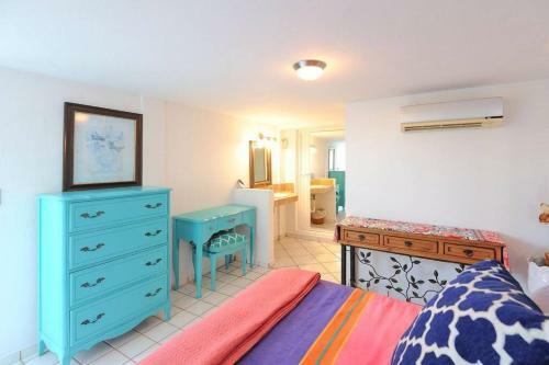 Stunning Ocean Views-private Beach-gated Com-pool