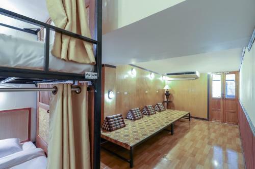 Oyo 717 My Space Hostel