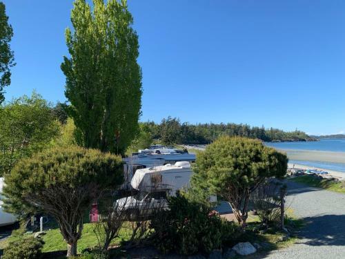 Villa Metchosin Beach House