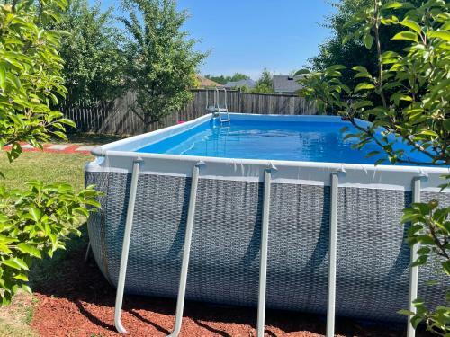 Apartamento 3 Bedrooms - Full Kitchen - Bbq- Backyard - Spacious!