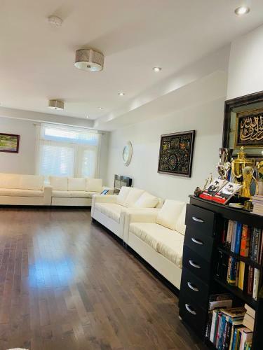 Impression 2 Bedrooms Apartment Space Share