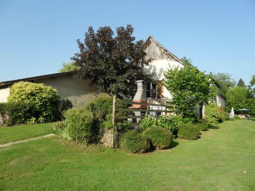 Bed & Breakfast Domaine Des Escouanes