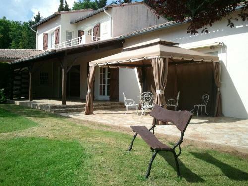 Bed & Breakfast Mas Du Trezon
