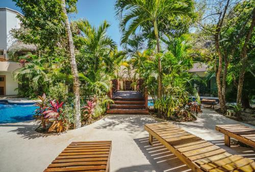 Lovely 2 Bedroom Serviced Apartment With Pool.