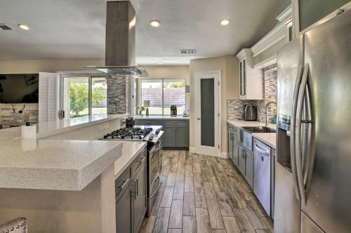 Golfing Galore Renovated Home Near Courses!