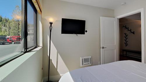 Apartamento Steps From Mammoth Mountain, Fireplace, Free Parking! Condo
