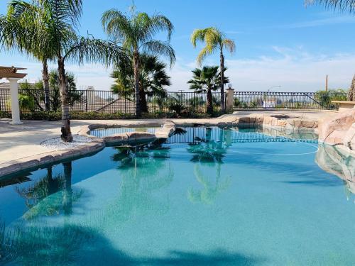 Resort Style Guest Apartment With Pool