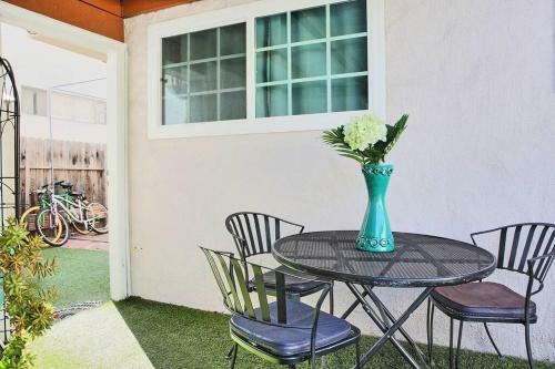 Villa Gorgeous Newly Remodeled Home + Pool