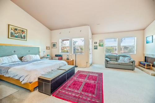 Villa 3 Bedrooms On Venice Beach Canal.