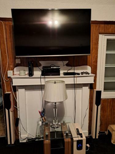 2 Bedroom Home Near Downtown La
