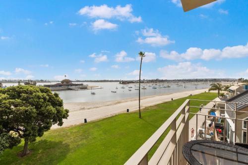 Bayside Walk Escape Unit A