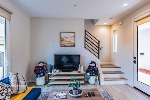 Apartamento New & Spacious 2 Br Home 10 Mins To The Beaches