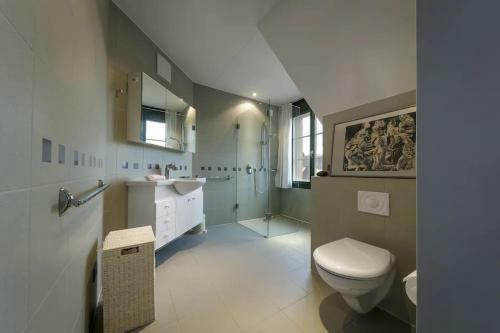 Bed & Breakfast Luxuri�se Wohnung Im Zentrum