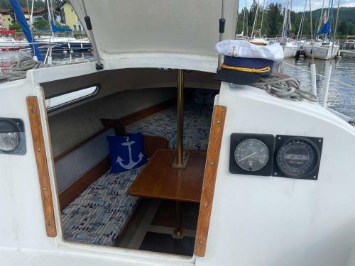 Ubytov�n� Na Lodi V Marin? Lipno
