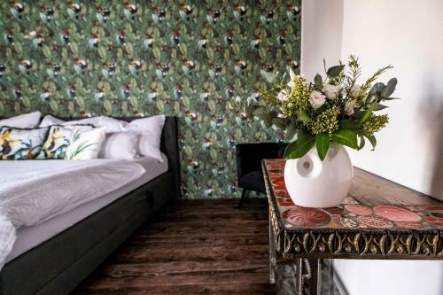 Kn�?e Ferdinand Apartments