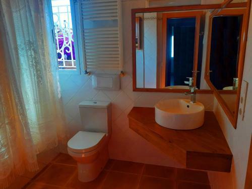 Bed & Breakfast Pins Tordus