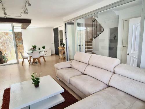 Holiday Home Filipinas