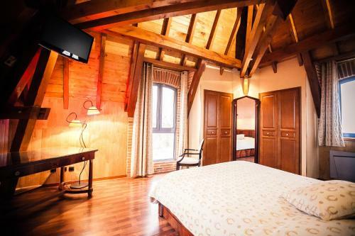 Hotel Les Ecuries De La Tour