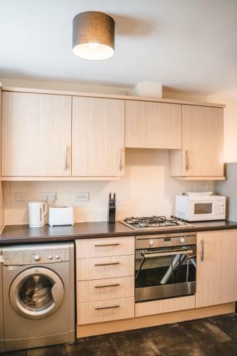 Snapos Luxury Serviced Apartments - Tudor Close