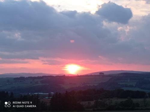 Old Hall Cottage, Sleeps 4 Dogs Welcome