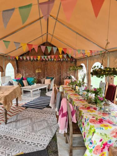 Escape Glamping