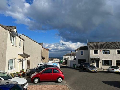 Fantastic Three Bedroom Property