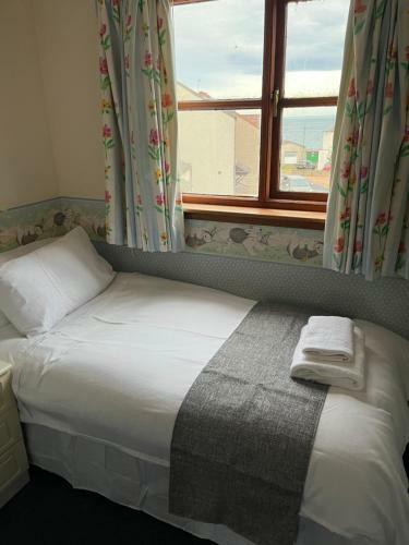 Fantastic Three Bedroom Property