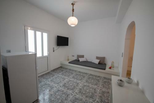Hostal The F Suites