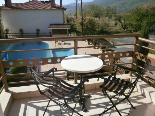 4 Epoxes Hotel Spa