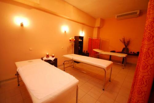 4 Epoxes Hotel Spa