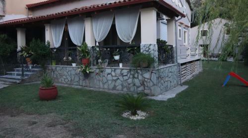 Apartamento Giourgas House