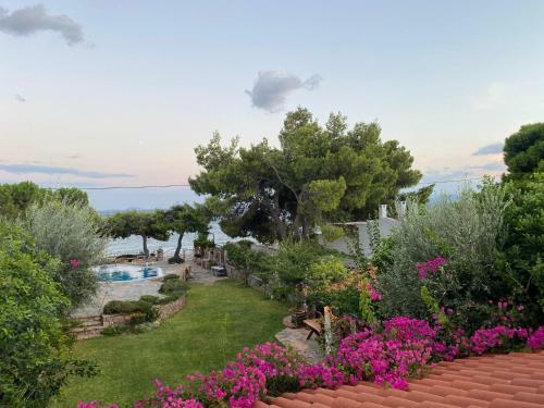 Villa Kineta Luxury House