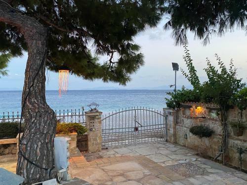 Villa Kineta Luxury House