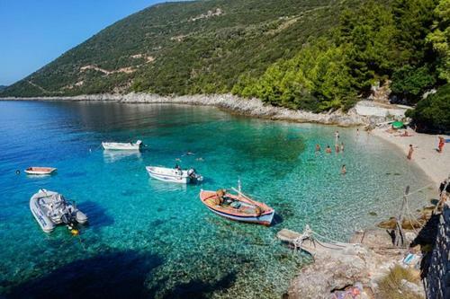 Lily Home_lefkada ~ Private Country House