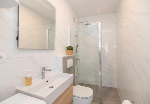 Apartments Ru?a- 50m From Beach