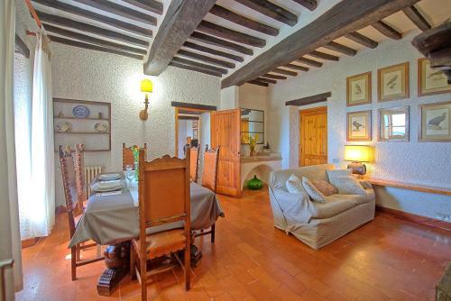 Villa Uccellaia