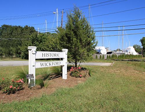 Hotel Hamilton Village Inn