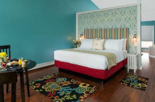 Bed & Breakfast Huron House