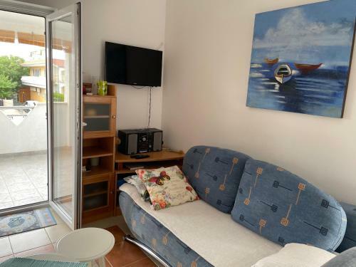 Apartment Near The Beach