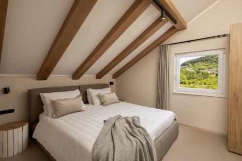 3 Luxury Bedroom Apartment Emma