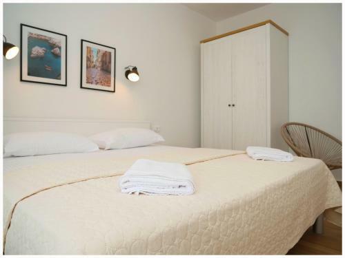 Apartmani Makelja