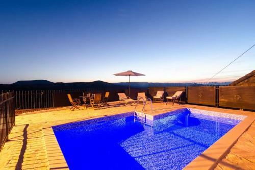 Private Pool Villa - Meditteranean Peace