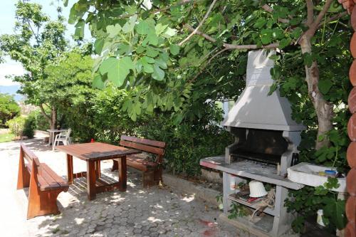 Apartments Brusic Ana